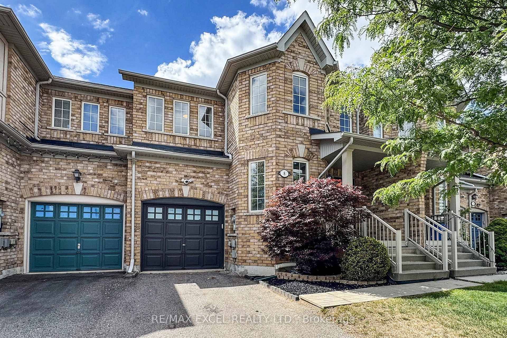 Introducing Lucky Number 8 Freehold Townhouse In Markham Sought After Wismer Neighbourhood Nestled In The Quiet Hartmoor Street !