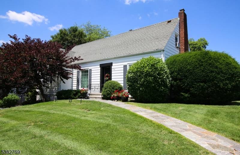 This charming, sun drenched residence in the highly desirable Fair lawn neighborhood offers a serene oasis in these busy days.
