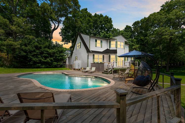 Renovated Southampton Home!