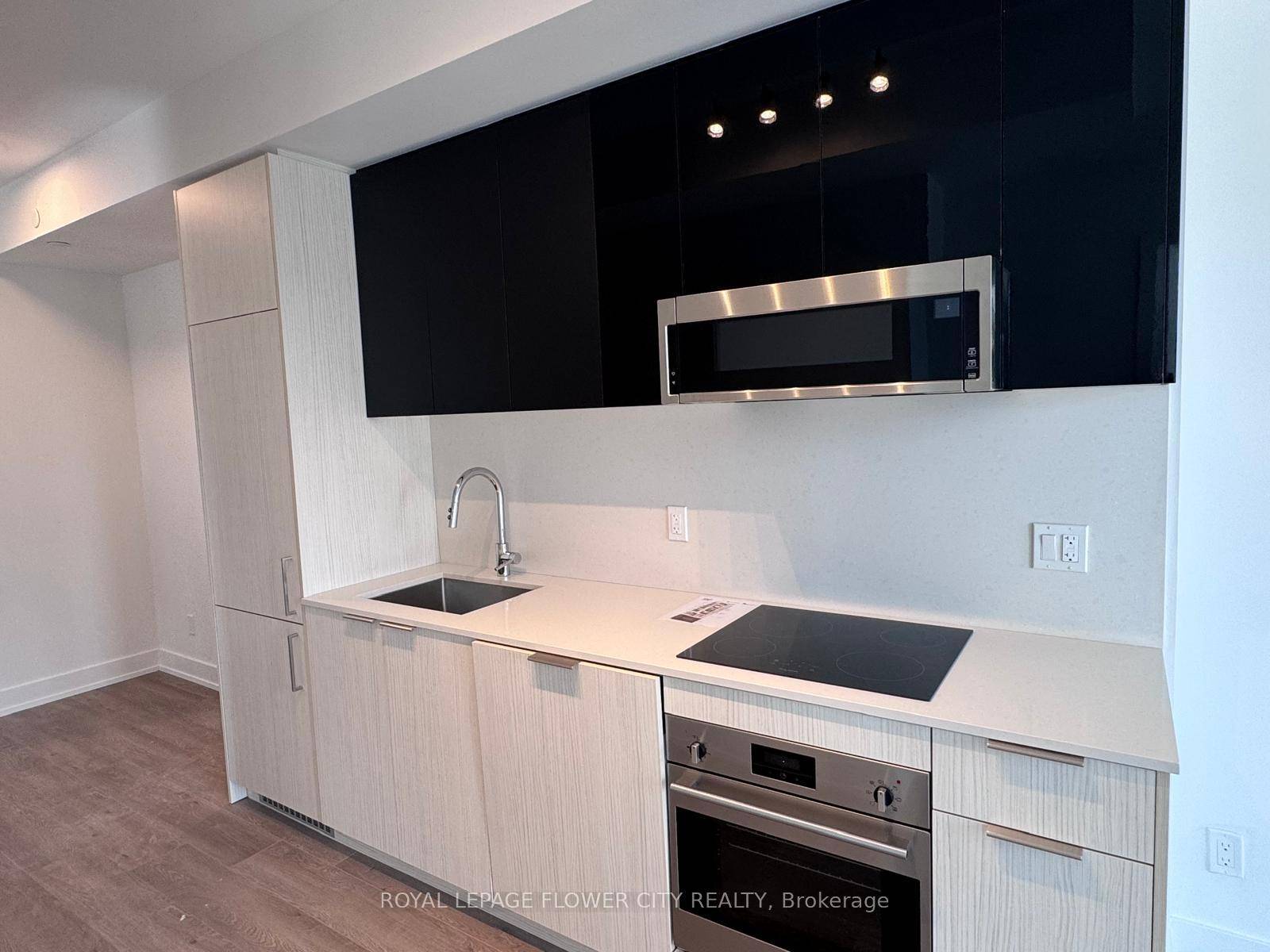 Be the first to reside in this modern 2 bedroom plus den condo in downtown Toronto, boasting luxurious laminate flooring and floor to ceiling windows.