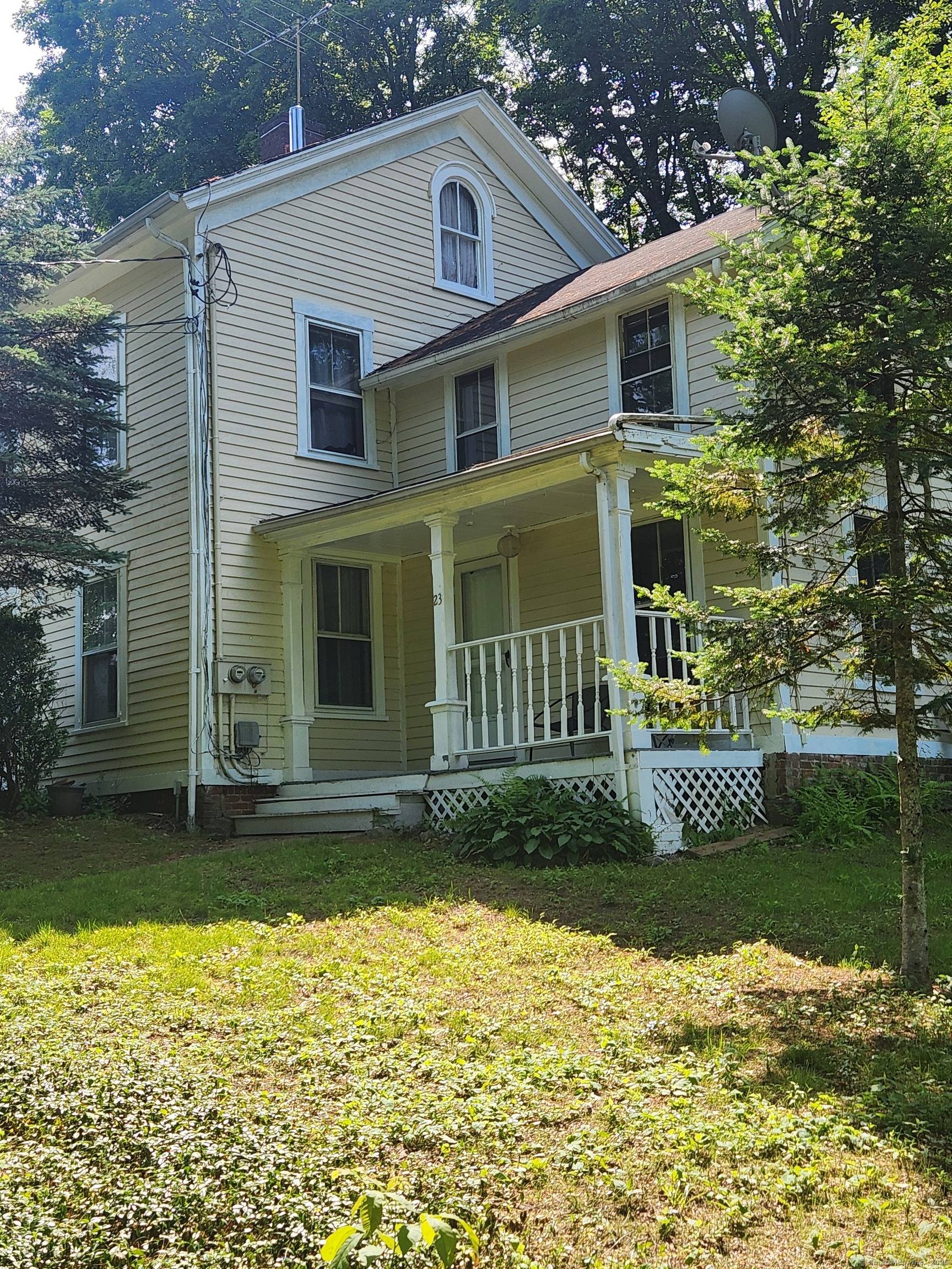 Great Family home. Beautiful home in Newtown.
