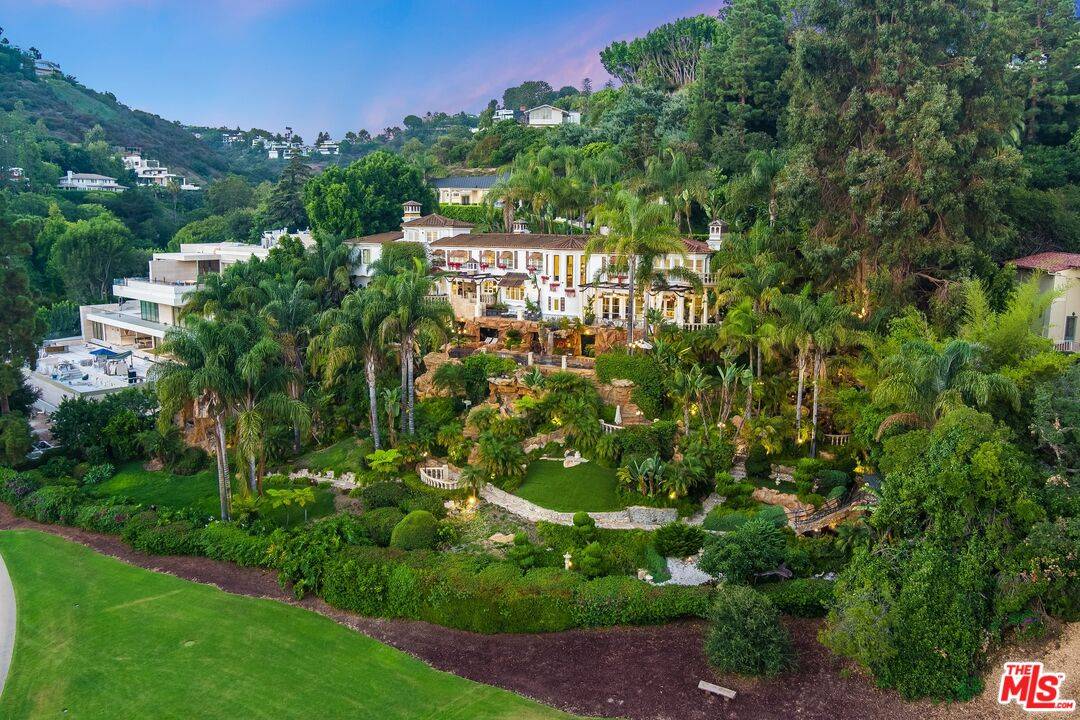 10824 Chalon Rd 6BR Bel Air La