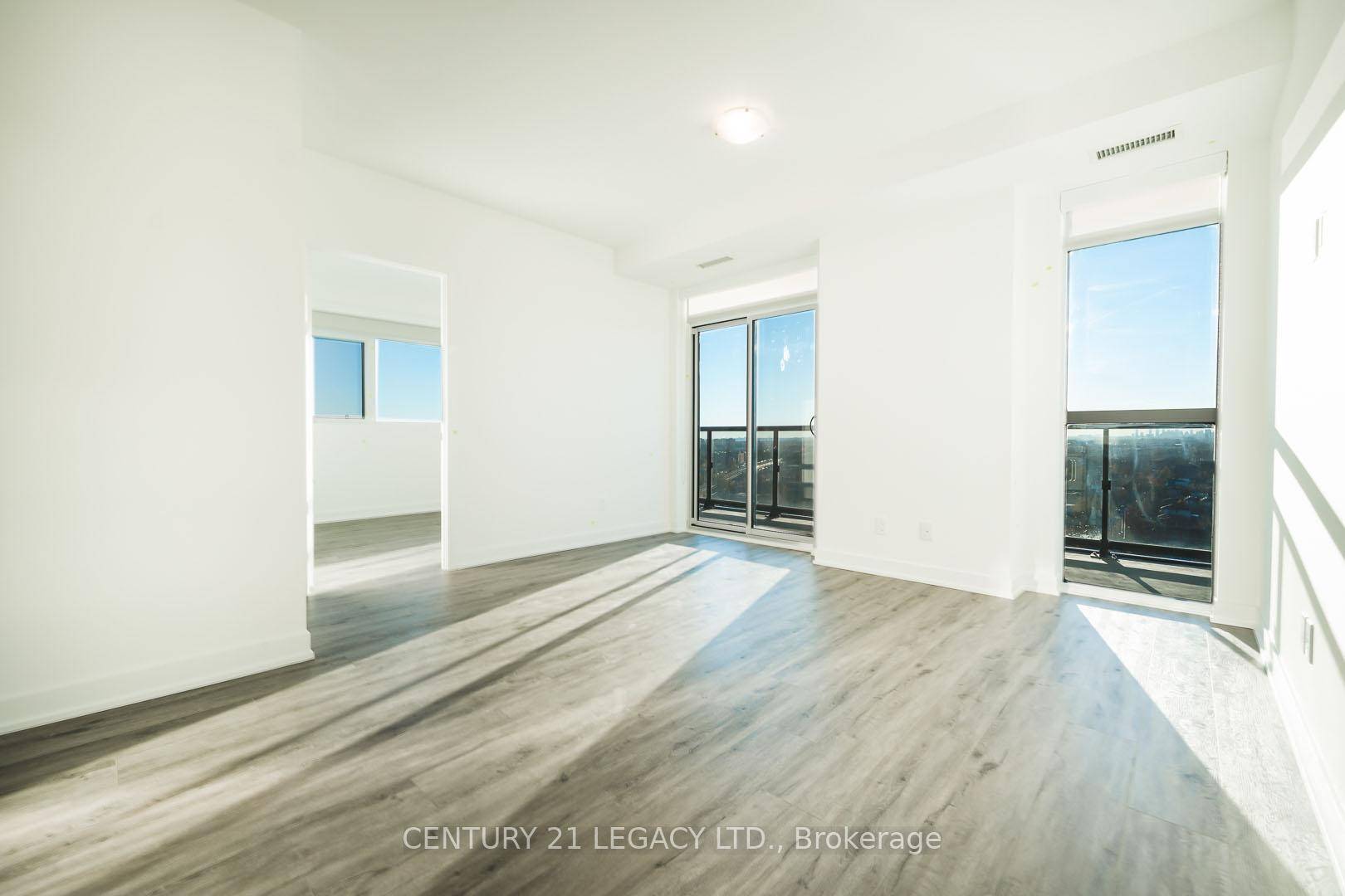 Welcome to this bright amp ; spacious 2 bedrooms and 2 bathrooms condo located in the highly desirable Mimico neighborhood.