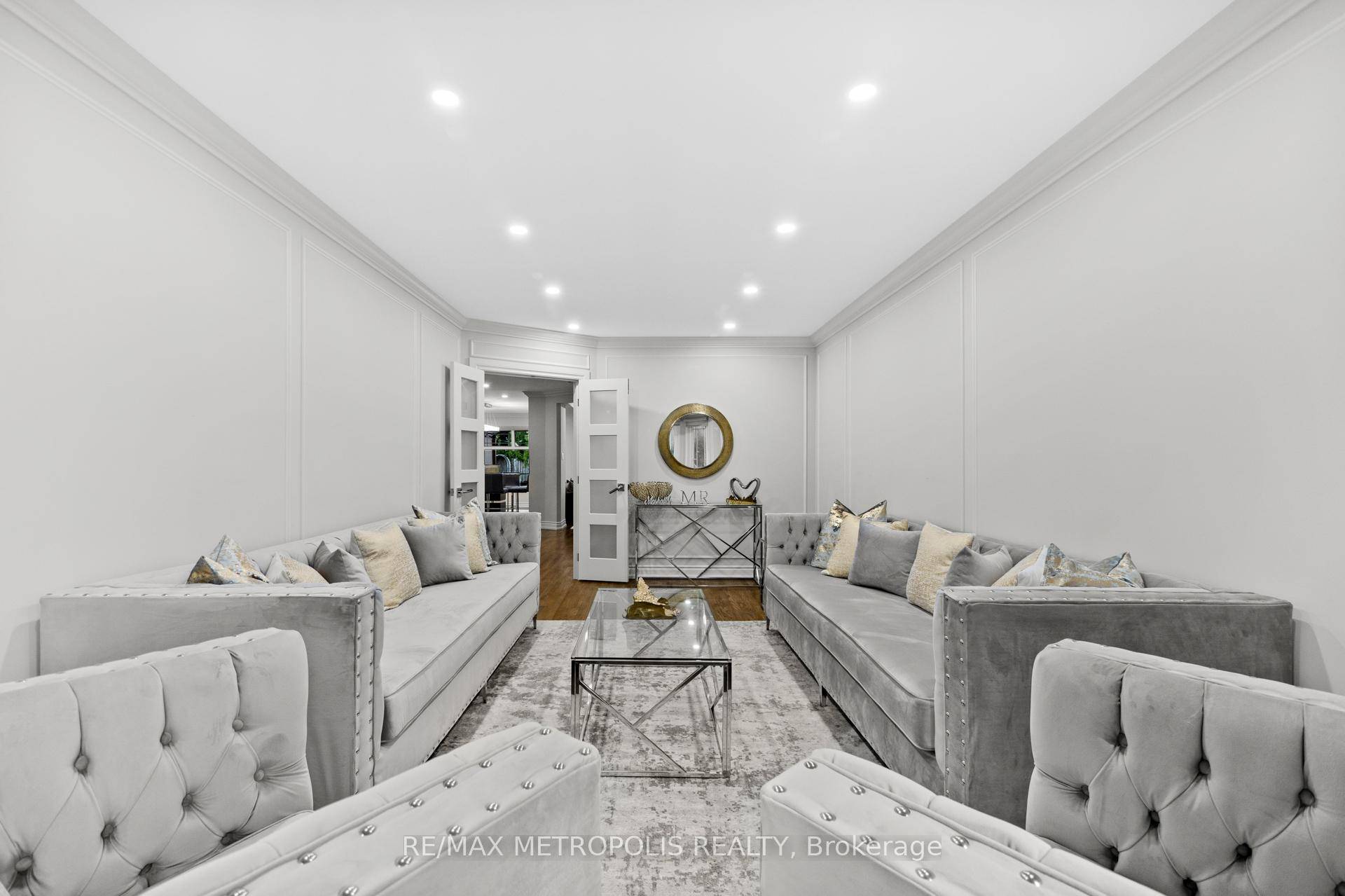 Welcome to this beautifully upgraded 4 bedroom, 4 bathroom home in one of Oshawa's most desirable mature neighbourhoods.