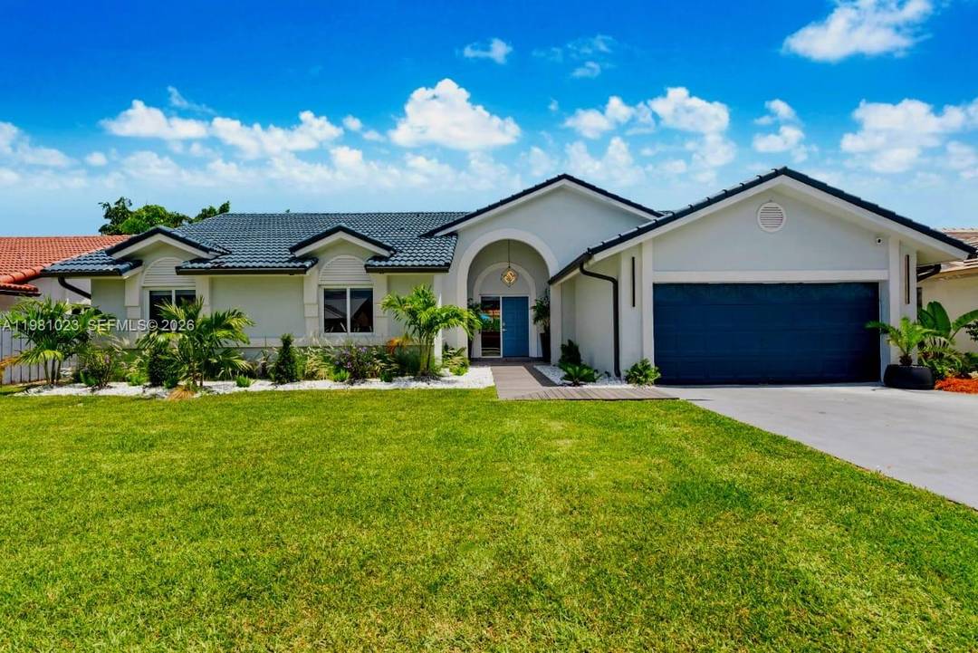 BEAUTIFUL HOME 5 3 IN KENDALL !