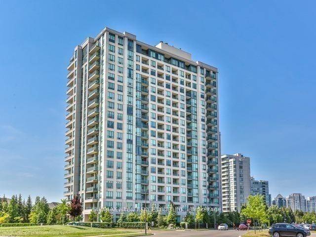Great Promenade Location !