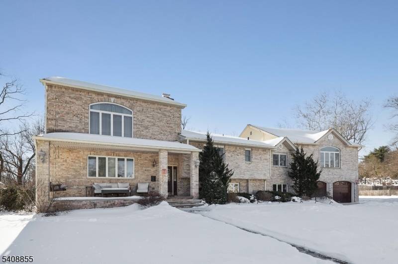 A LIFESTYLE AWAITS ! Situated on.