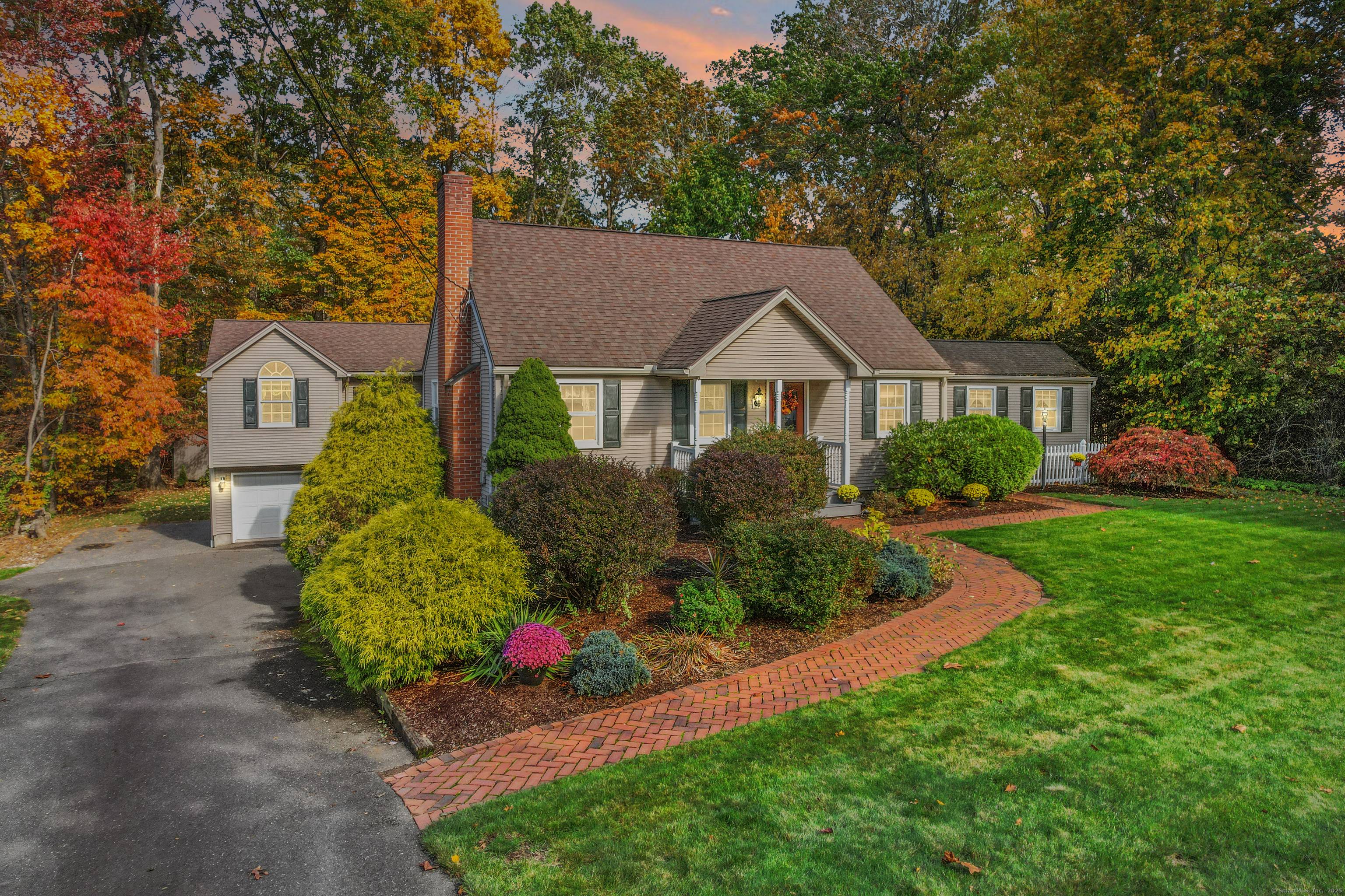 This home is a rare gem in the Highlands !