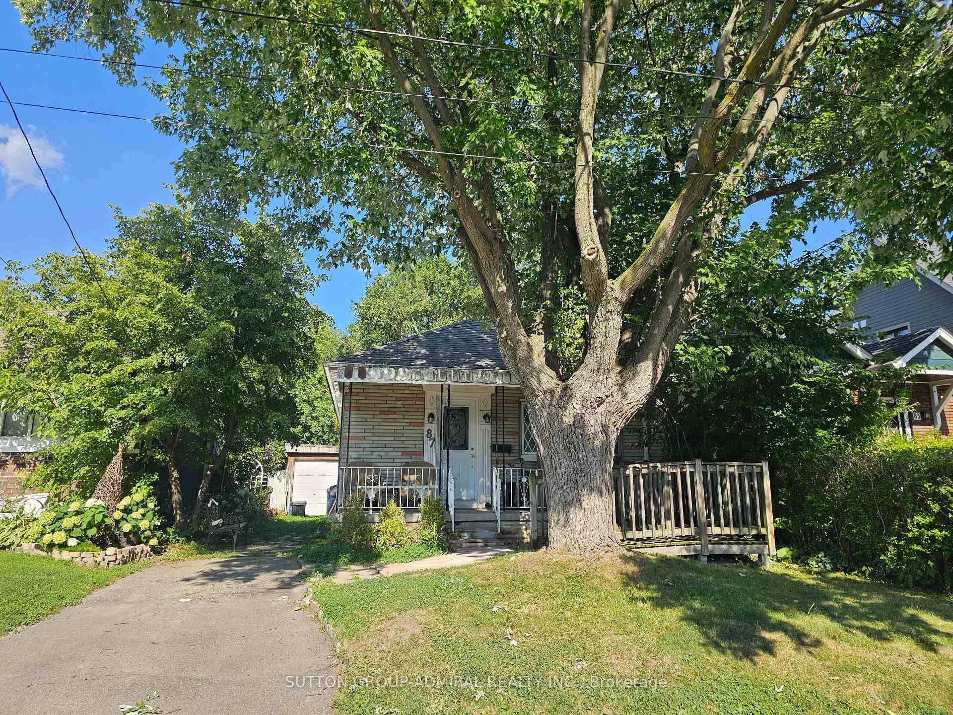 Updated Bungalow In A Family Friendly Neighbourhood.