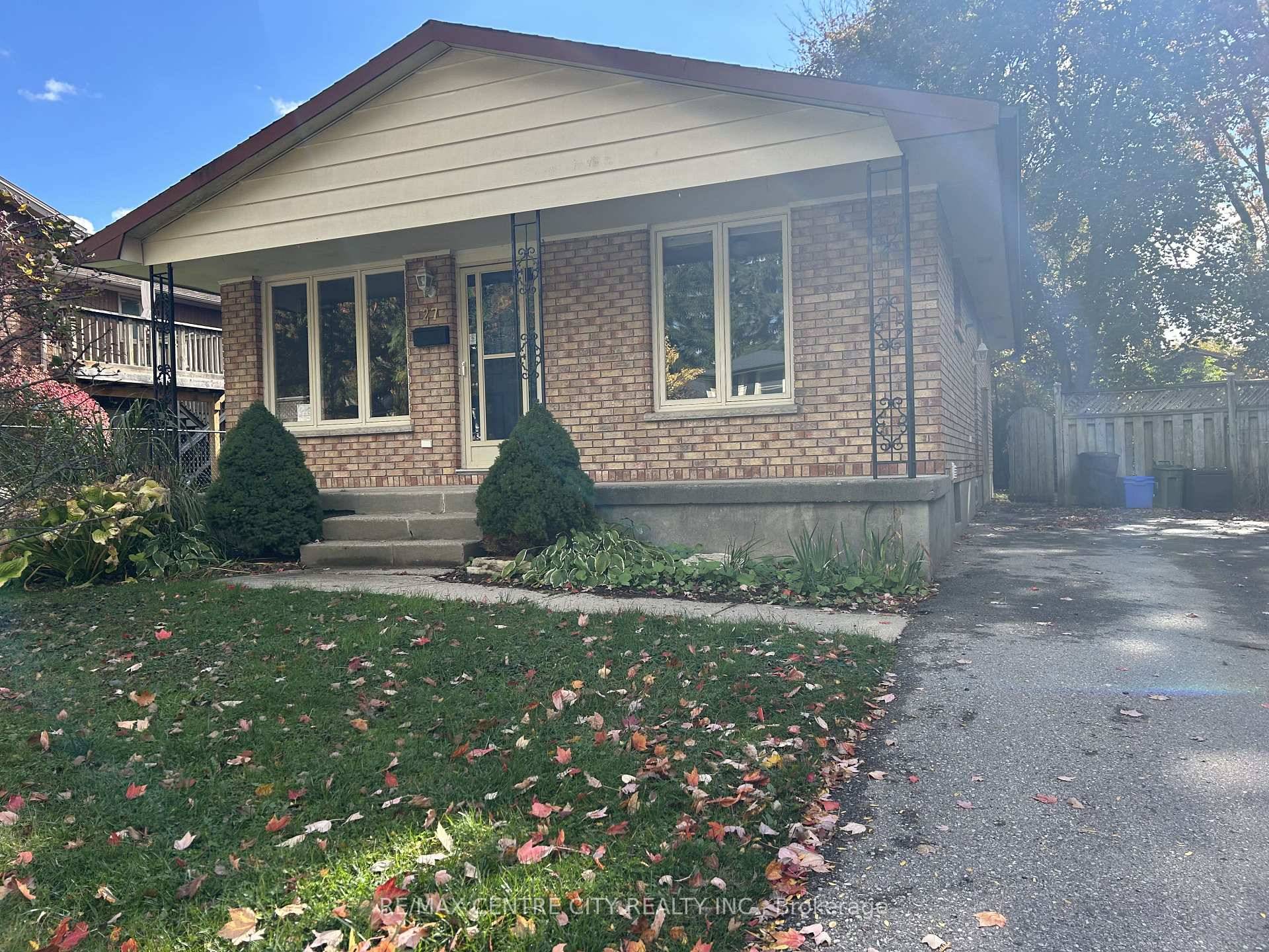 Welcome to 27 Gatineau Crescent.
