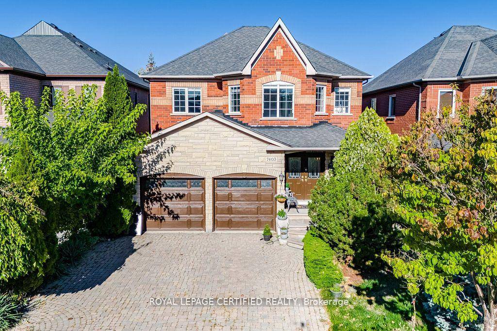 Over 4000 Sqft of living space one of a kind executive home backing onto Meadowvale Conservation amp ; Credit River with breathtaking views !