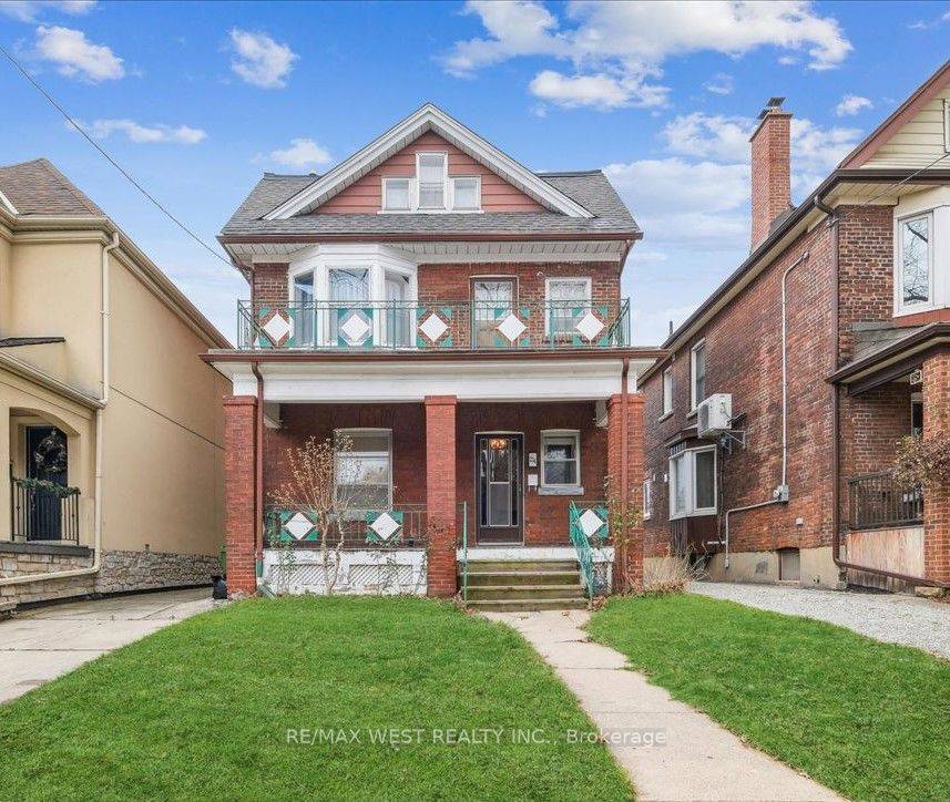 Lovely maintained and Rarely available, this 3 storey detached home in Toronto's lively Little Italy boasts a detached 3 car garage, ideal for ample parking.