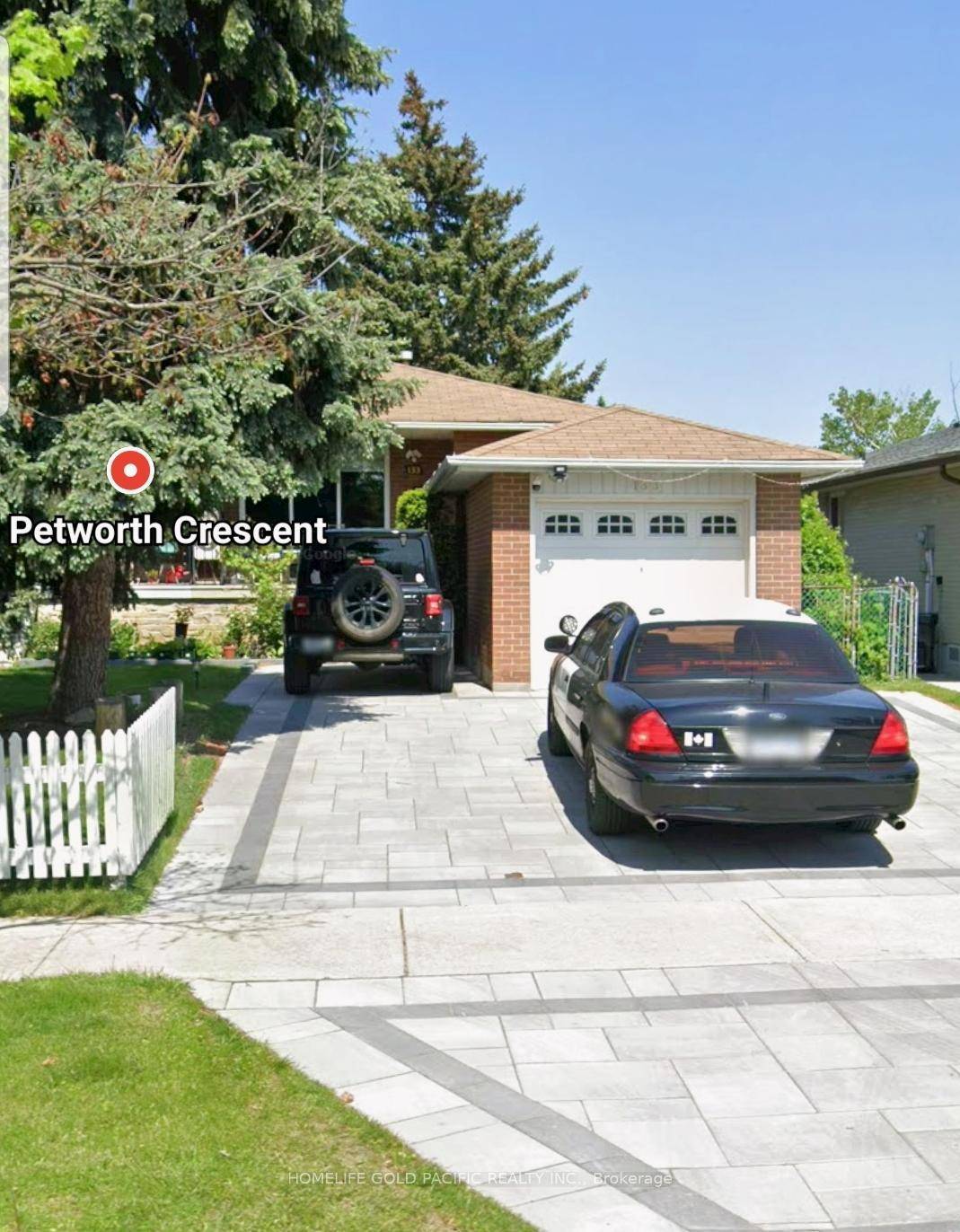 Bright and comfortable semi detached home in a convenient neighbourhood featuring spacious and practical layout and a large private backyard.