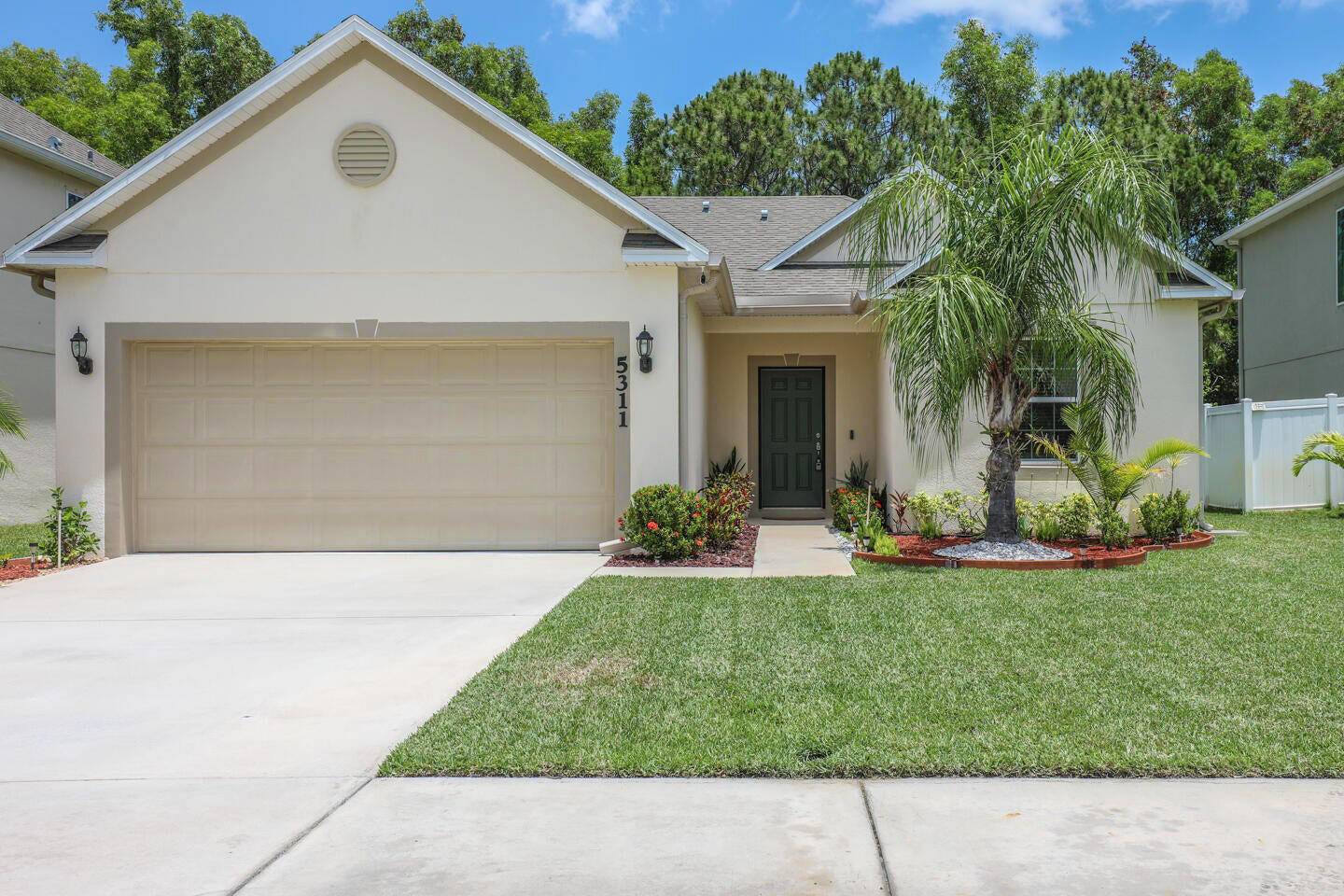 PRICED TO SELL ! Beautifully kept well maintained home in the lovely community of Winterlakes, just minutes from restaurants, shopping, and accessibility to 95 and pristine Treasure Coast beaches.