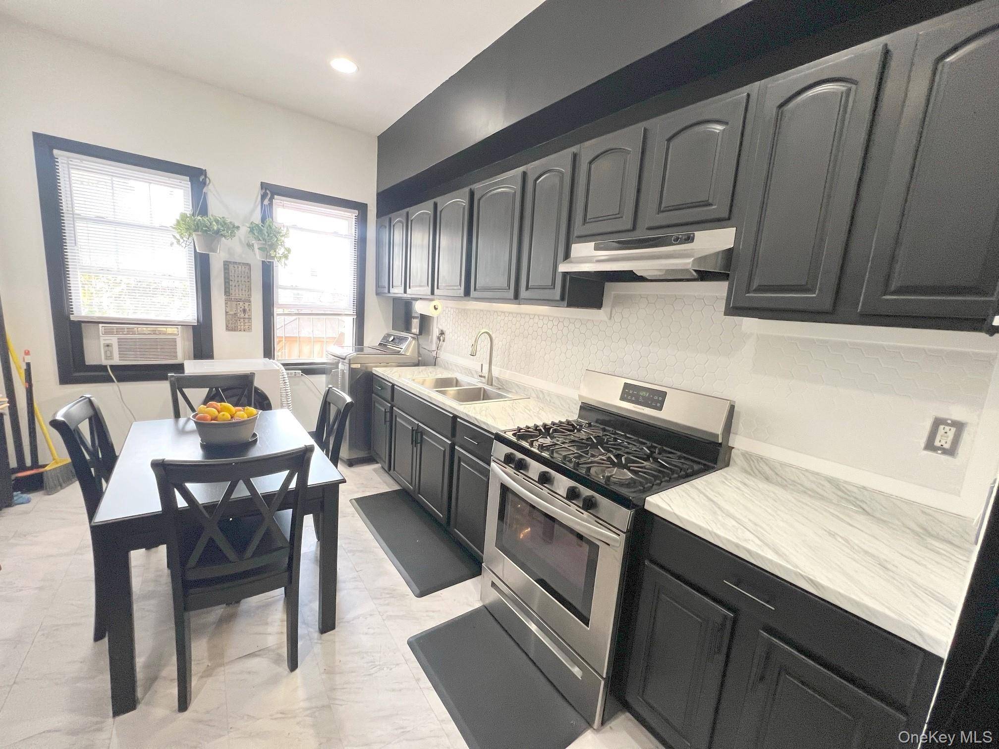 Welcome to the vibrant neighborhood of Brooklyn, NY !