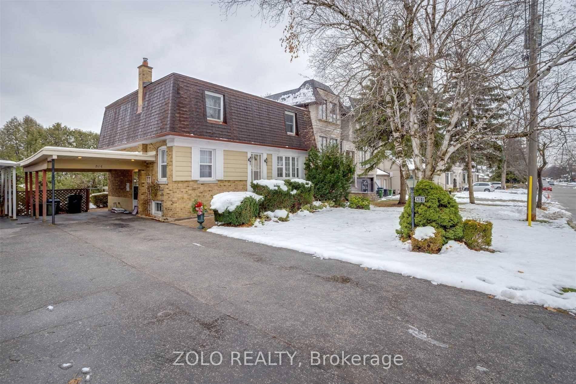 Super spacious full 2 storey home located in the highly sought after West Willowdale area.