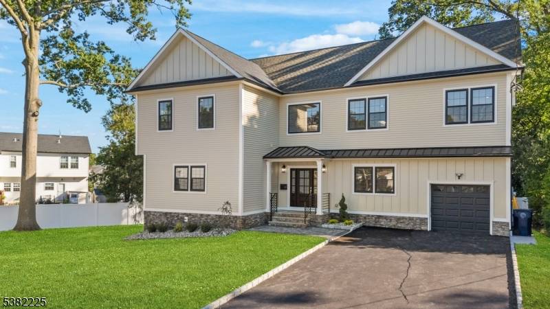 Catch your breath ! Situated on a quiet cul de sac, this custom 6 bed 6 bath home spanning over 4600 square feet is oozing with curb appeal stacked stone, ...