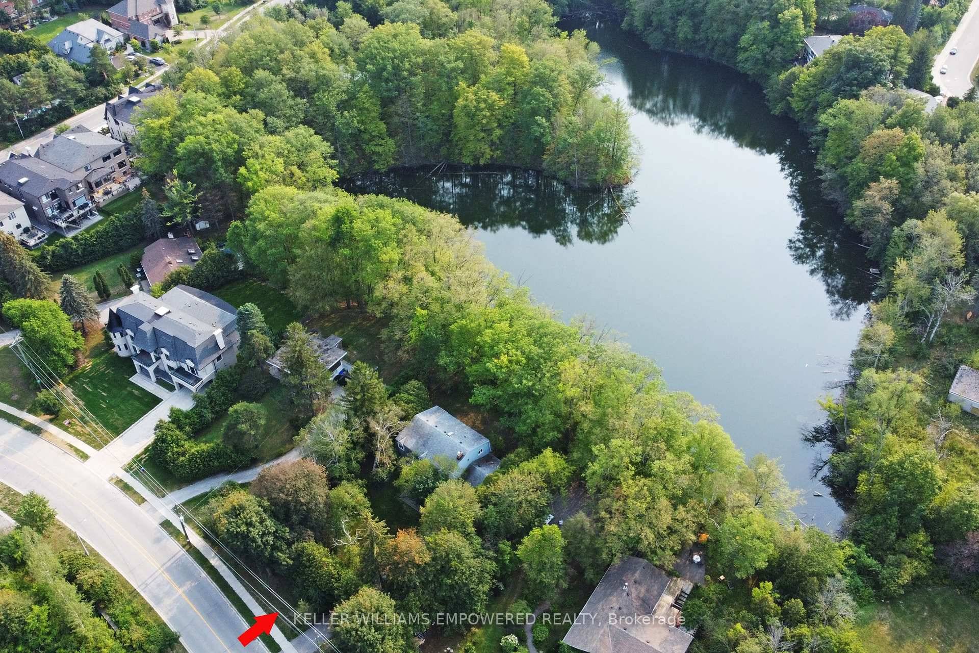 Incredible Lake Wilcox Oak Ridges Neighbourhood.