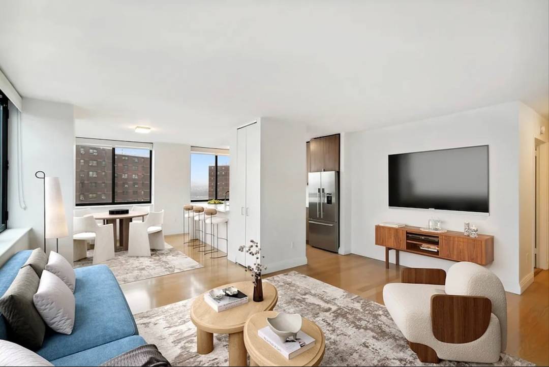 Apartment Features Include Bosch DishwasherCustom Solar ShadesStainless Steel Appliances by Fisher amp ; Paykel amp ; BertazzoniPolished Super White Quartz Bar CounterWhite Polished Tile BacksplashHansgrohe Plumbing Fixtures Community Amenities 24 ...