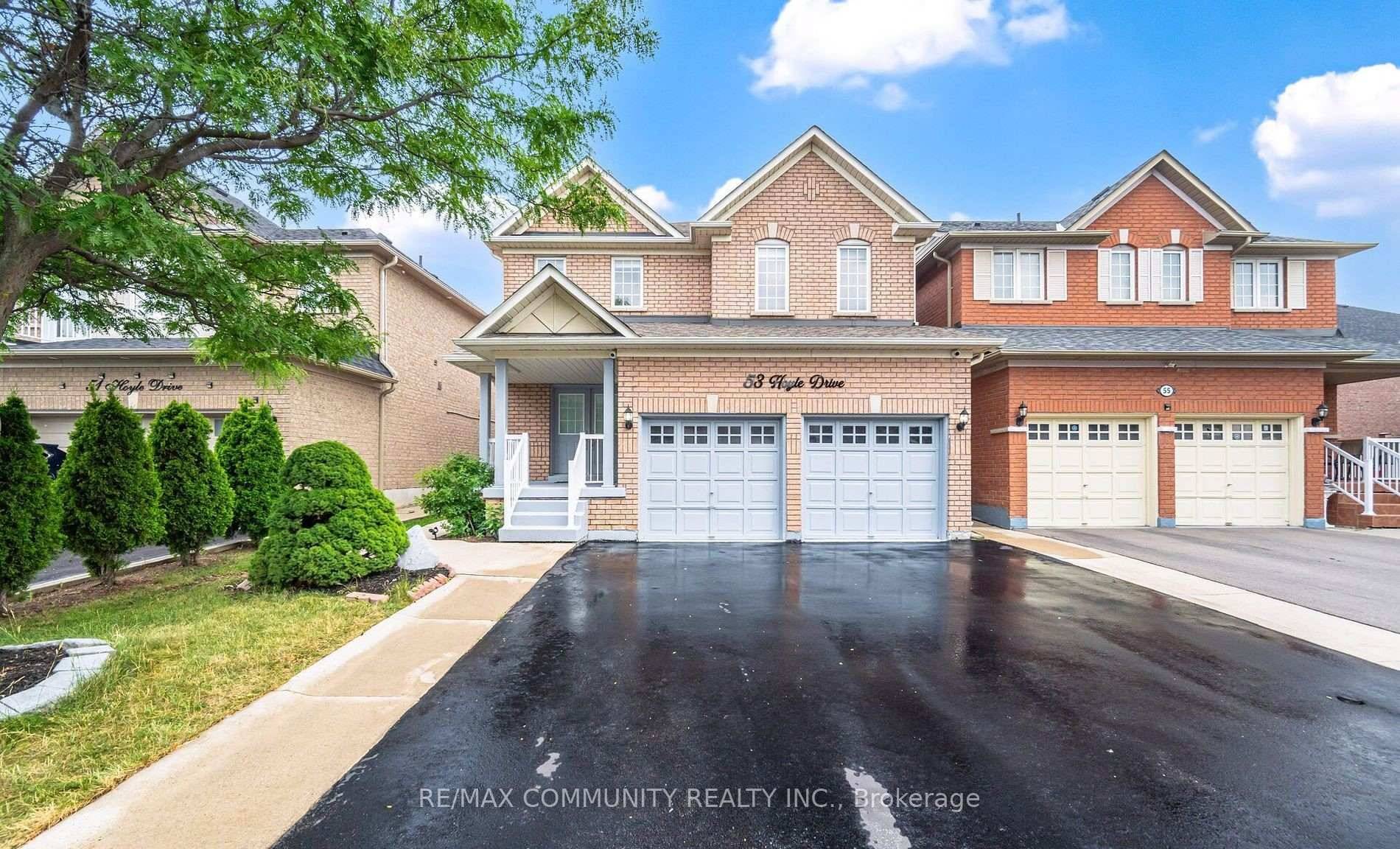 Absolutely stunning 2 bedroom, 1 bathroom basement apartment with a separate entrance offering over 1200 sq ft of living space in the high demand Bram East community of Brampton.