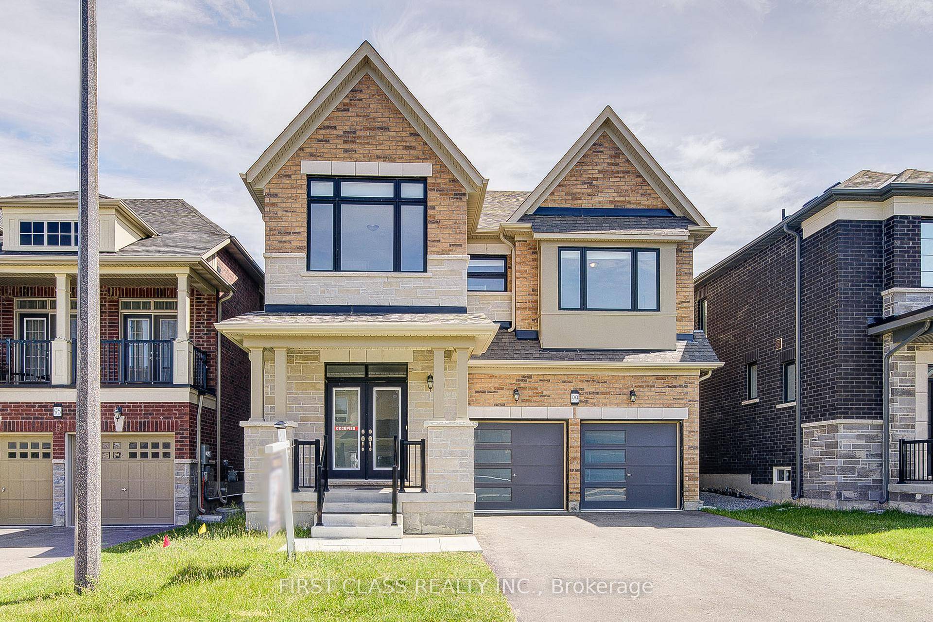 Double car garage detached with lots of upgrade.