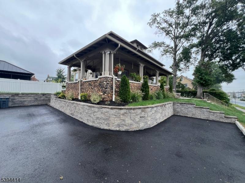 Back to the Market ! ! Be the first to own this beautifully reimagined 7 bedroom, 3 bathroom home, located in the highly desired Elmora Hills section of Elizabeth, New ...