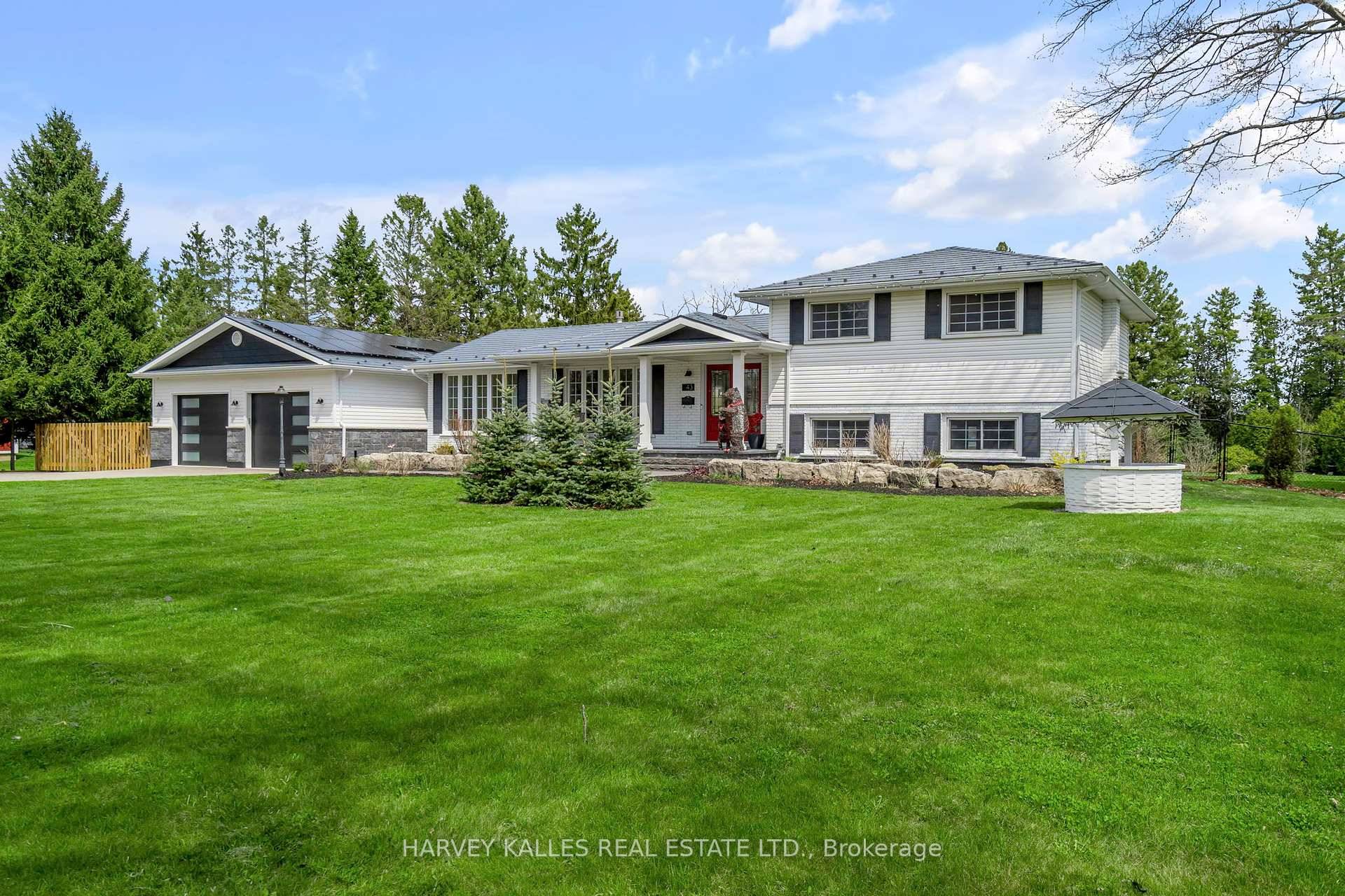 Country Living At Its Finest Welcome To 43 Sunnyridge Road In Jerseyville, A Beautifully Renovated 4 Bedroom Home Sitting On Over 1.
