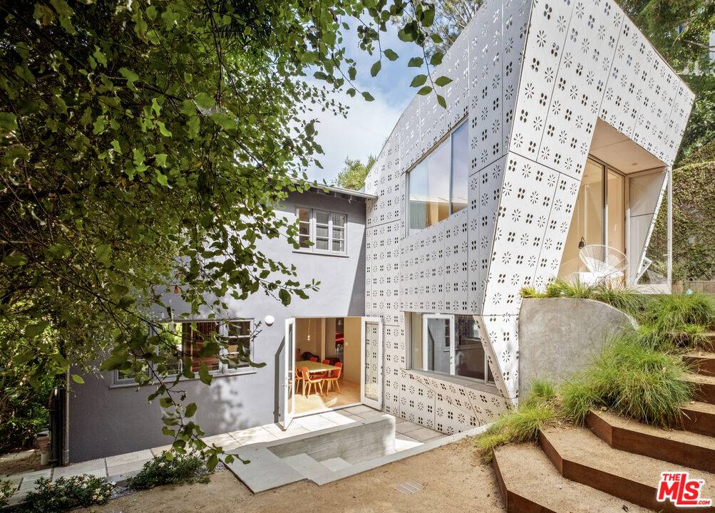 407  W Rustic Rd 3BR Pacific Palisades La