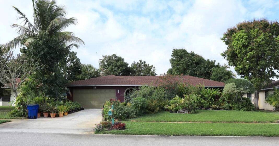 3 bedroom, 2. 5 bath home in Lone Pine, offering 1, 928 sq ft of comfortable spacious, living space.