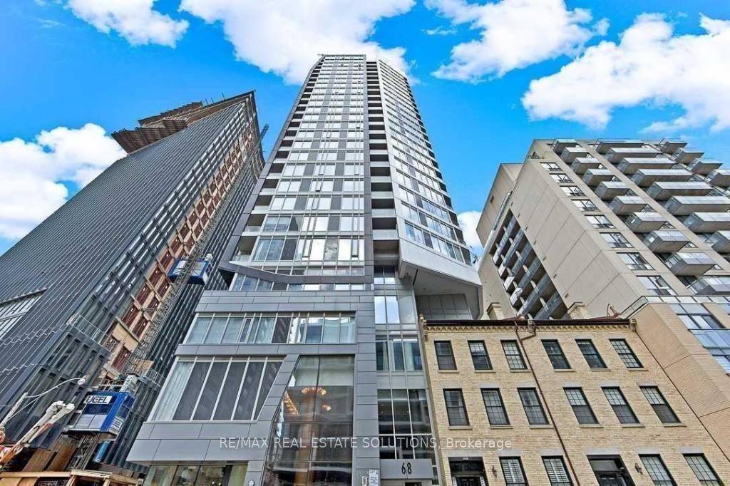 An exceptional rental offering awaits in this spacious 1 bed den, 1 bath suite with parking and a locker at Core Condos, available September 1.