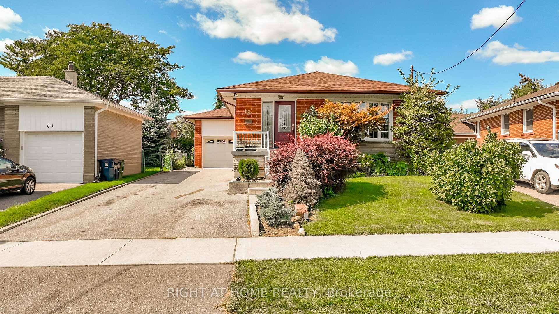 6 Bedroom 2 Kitchen 2 Washroom, Separate Entrance, Walk Out.