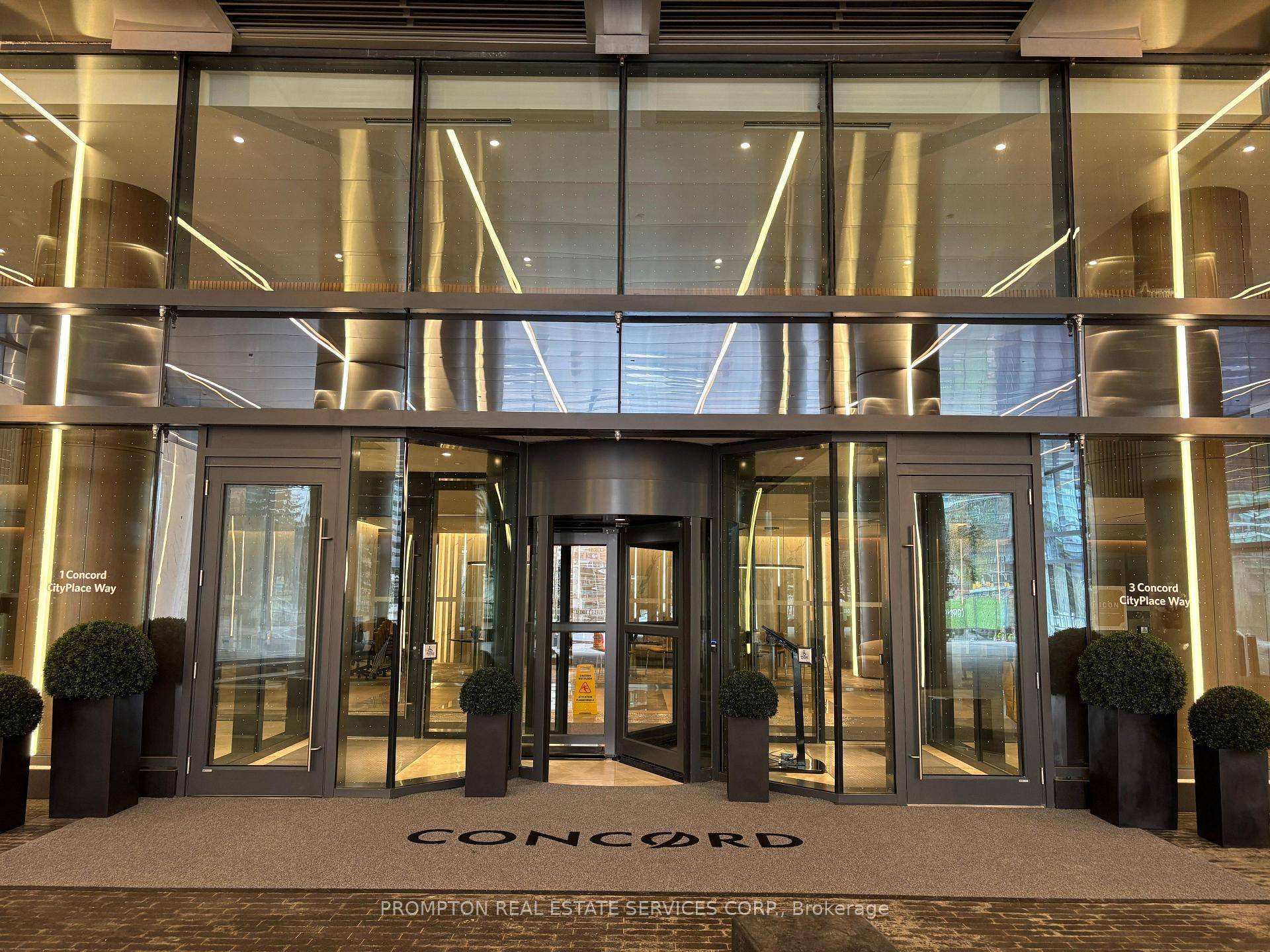 Brand New Luxury Condo at Concord Canada House Toronto Downtowns Newest Icon Beside CN Tower and Rogers Centre.