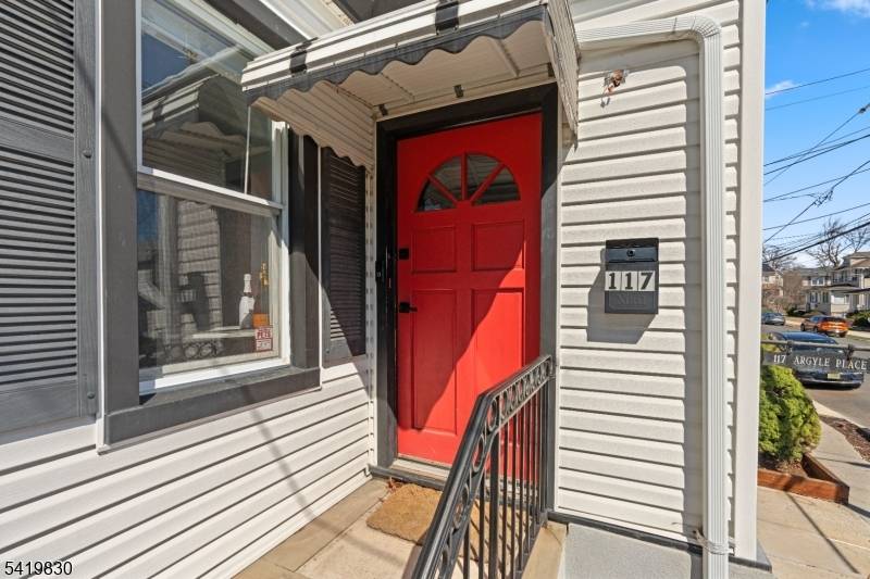 Classic Charm Meets Modern Living Stunning Colonial in Kearny ?