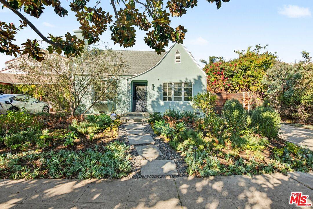 10543 Almayo Ave 3BR La