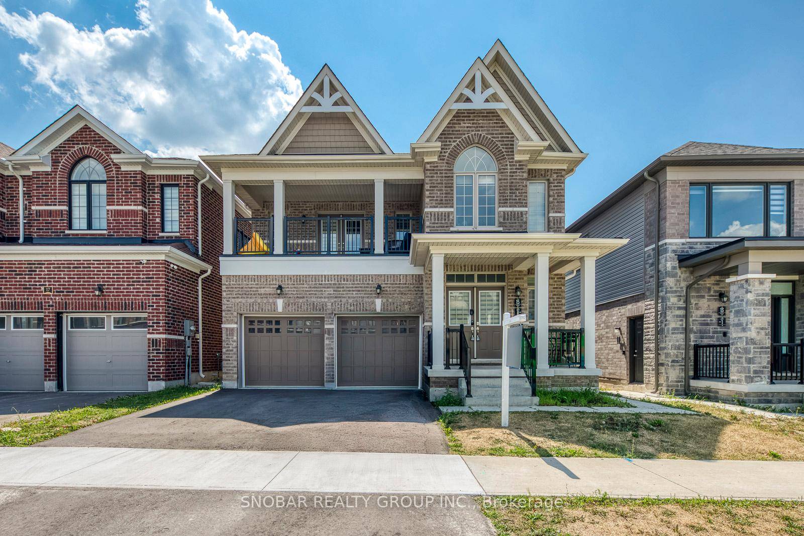 Welcome to this bright and spacious 3 bedroom, 2 bathroom unit located on the main level of aquality built duplexperfect for those looking to lease a modern and comfortable home.