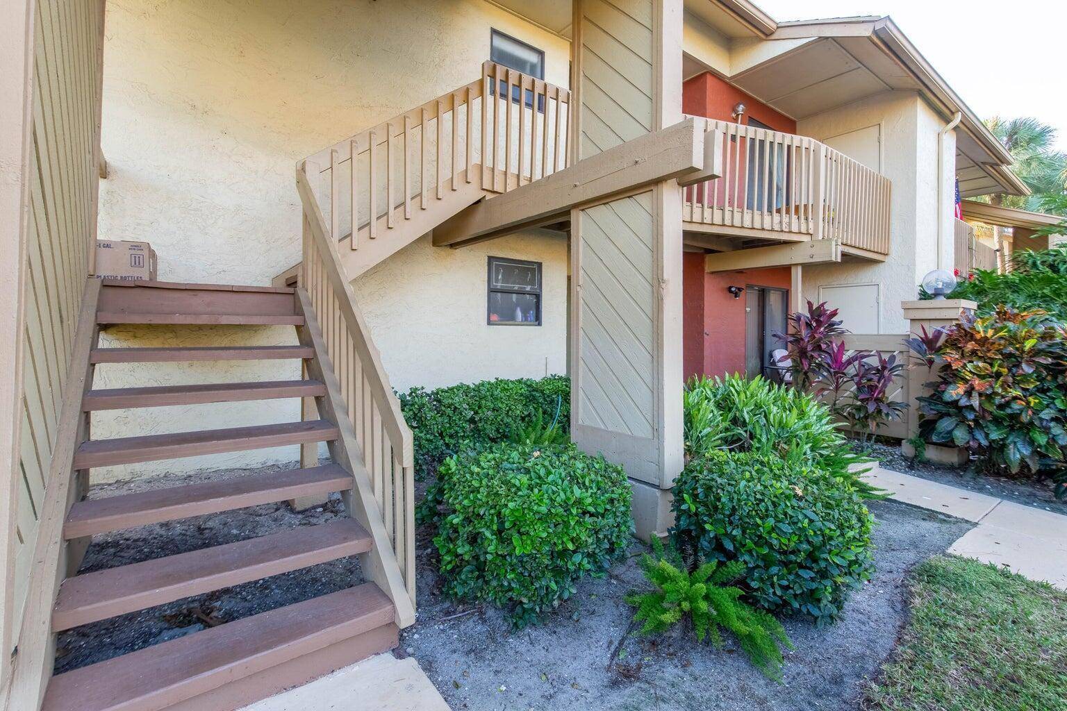 Cozy 2 bedroom 2 bathroom second floor condo in Sheffield Woods in the heart of Wellington.