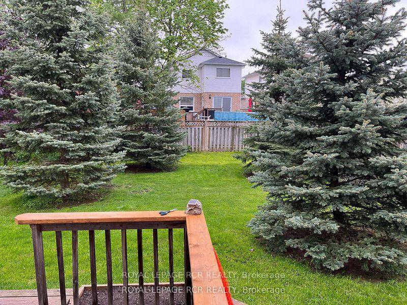 The location of this fabulous backsplit is in much sought after north west Alliston.