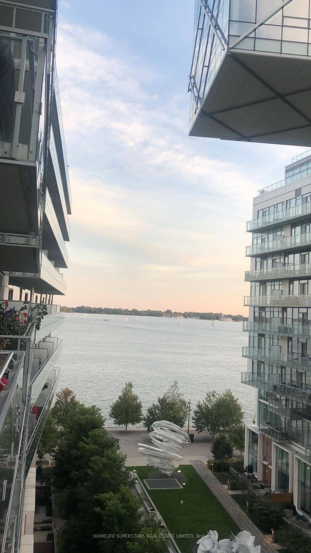 Fantastic, Rare opportunity To Live In A Fully Furnished Unit At Pier 27, Luxury Building On The Water Front, Well Kept, State Of Art Kitchen With High End Appliances And ...