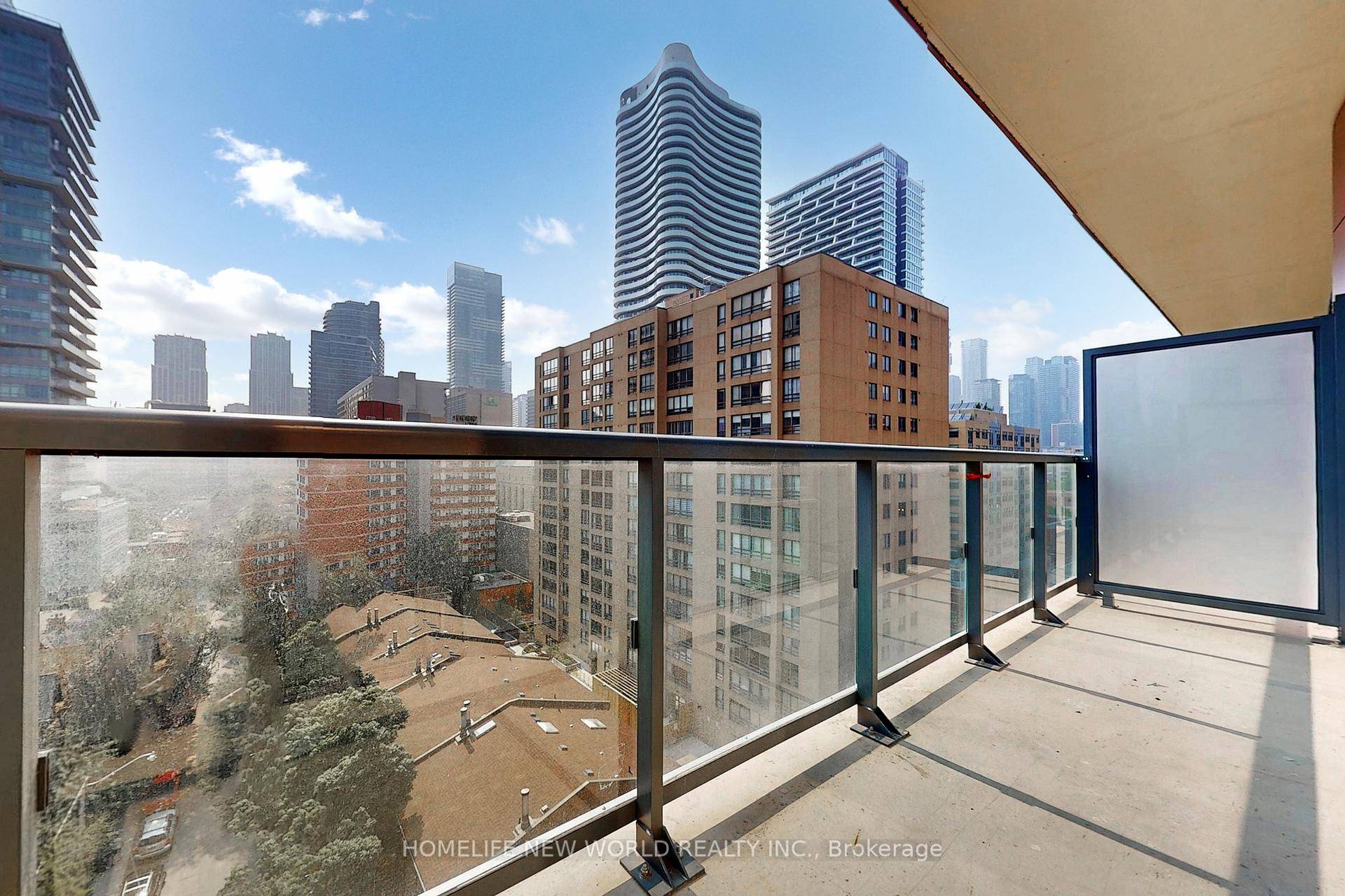 Welcome to JAC Condo, a stunning 1bedroom, west facing unit Enjoy unobstructed city views, CN tower from your spacious floor to ceiling windows.