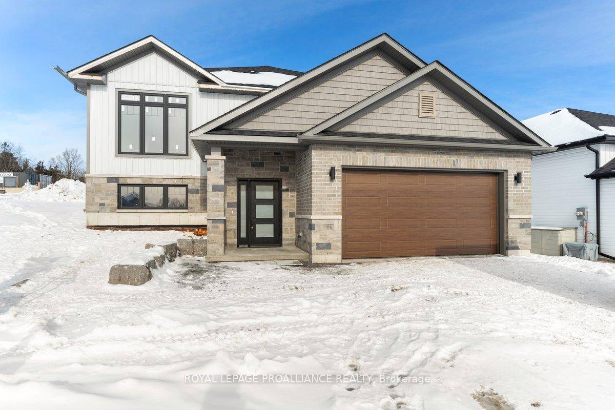 Welcome to 40 Rosewood Drive in Rosewood Acres Subdivision !