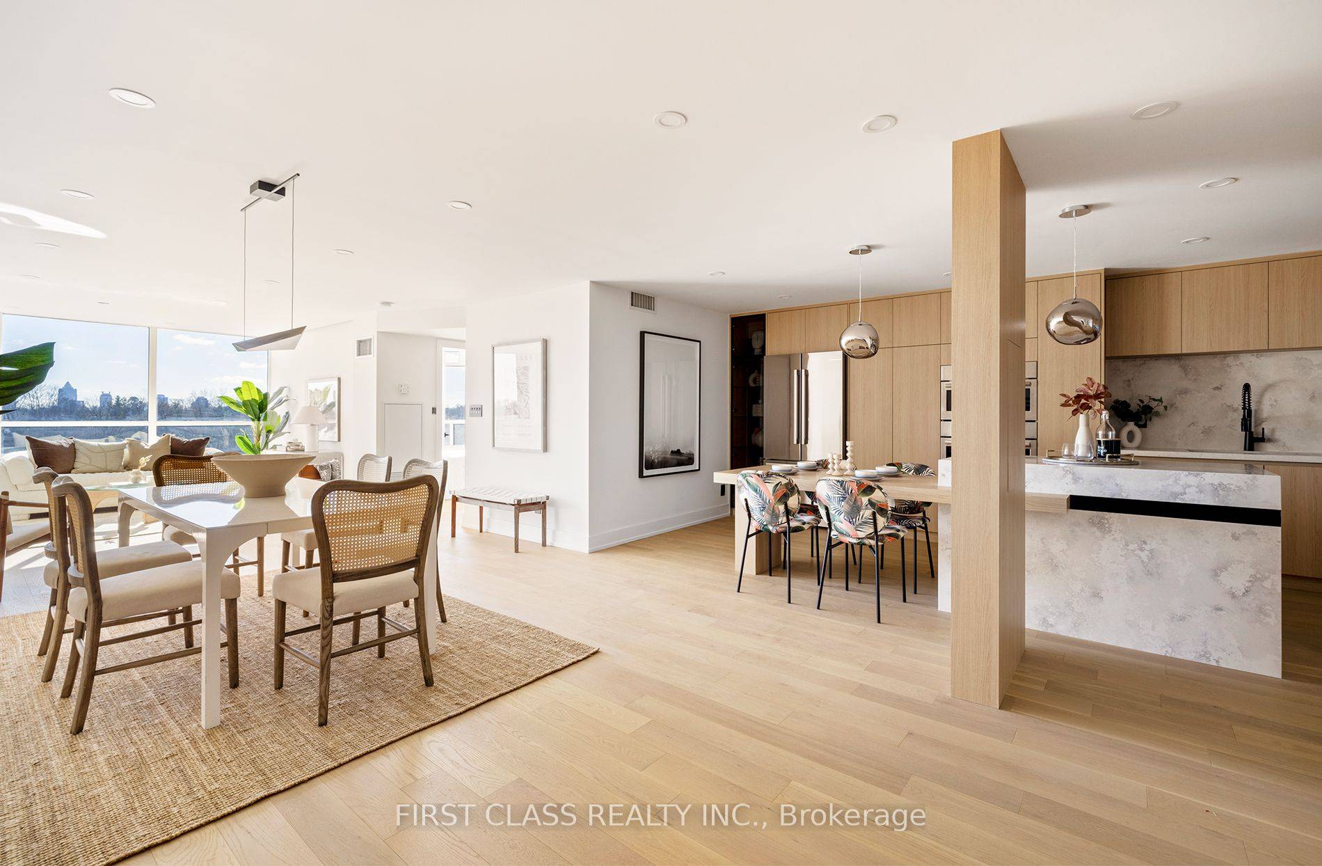 Luxury living in this stunning south facing unit at the prestigious Palace Gate by Tridel, where every window frames unobstructed ravine views.