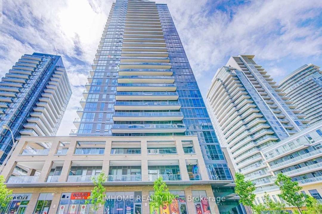 Welcome To The Park Club Amazing 2 Beds 2 Baths Corner Unit With Stunning City View, 9 Ft Ceiling, Large Floor To Ceiling Windows.