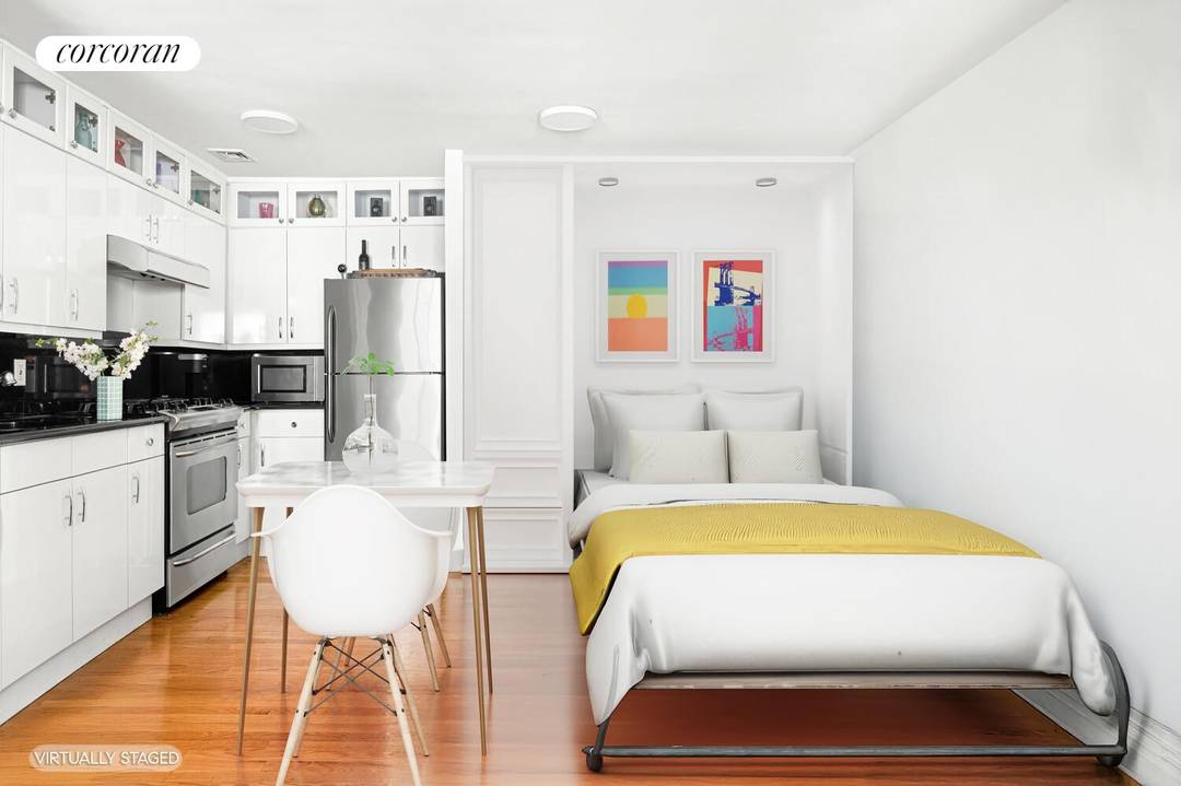 Move in ready ! Imagine it's a breeze to transform the alcove into a private, stylish bedroom retreat with a sleek sliding door, or install a functional Murphy bed with ...