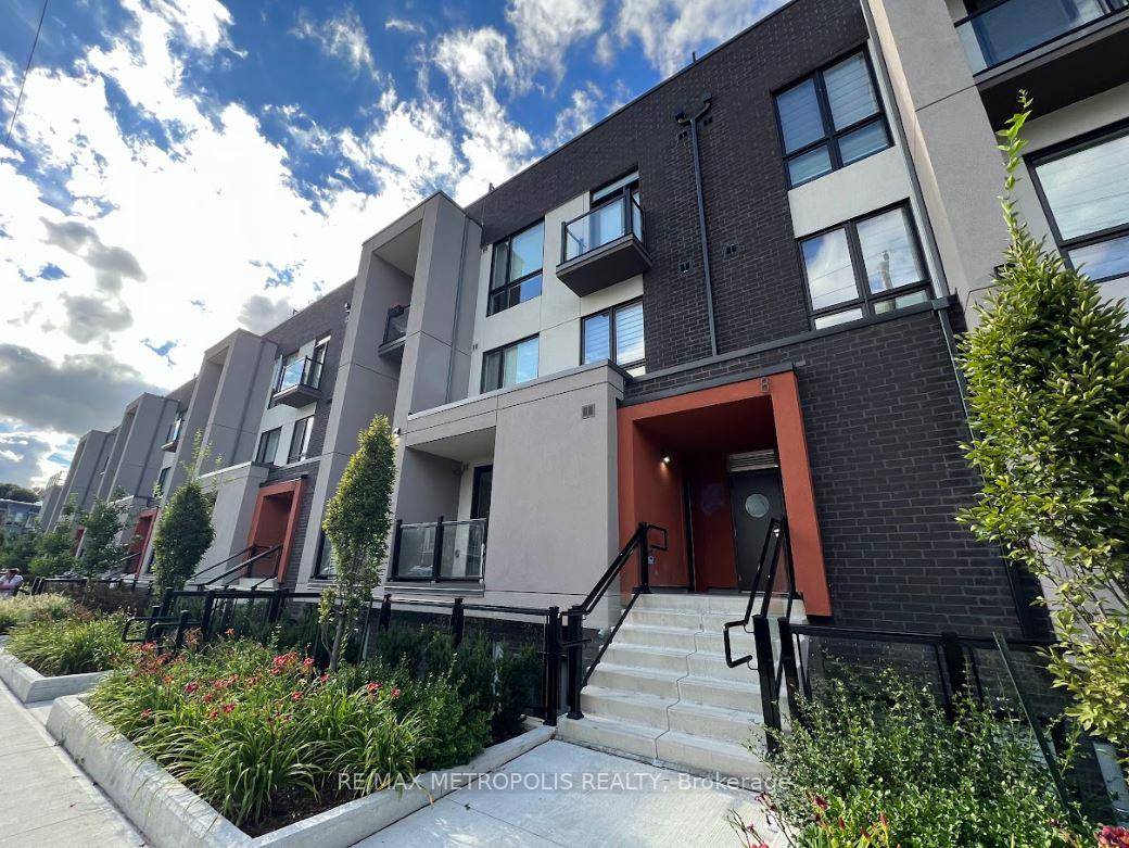 New Studio Unit At Ground Level In A Very Convenient Location Available For Rent.