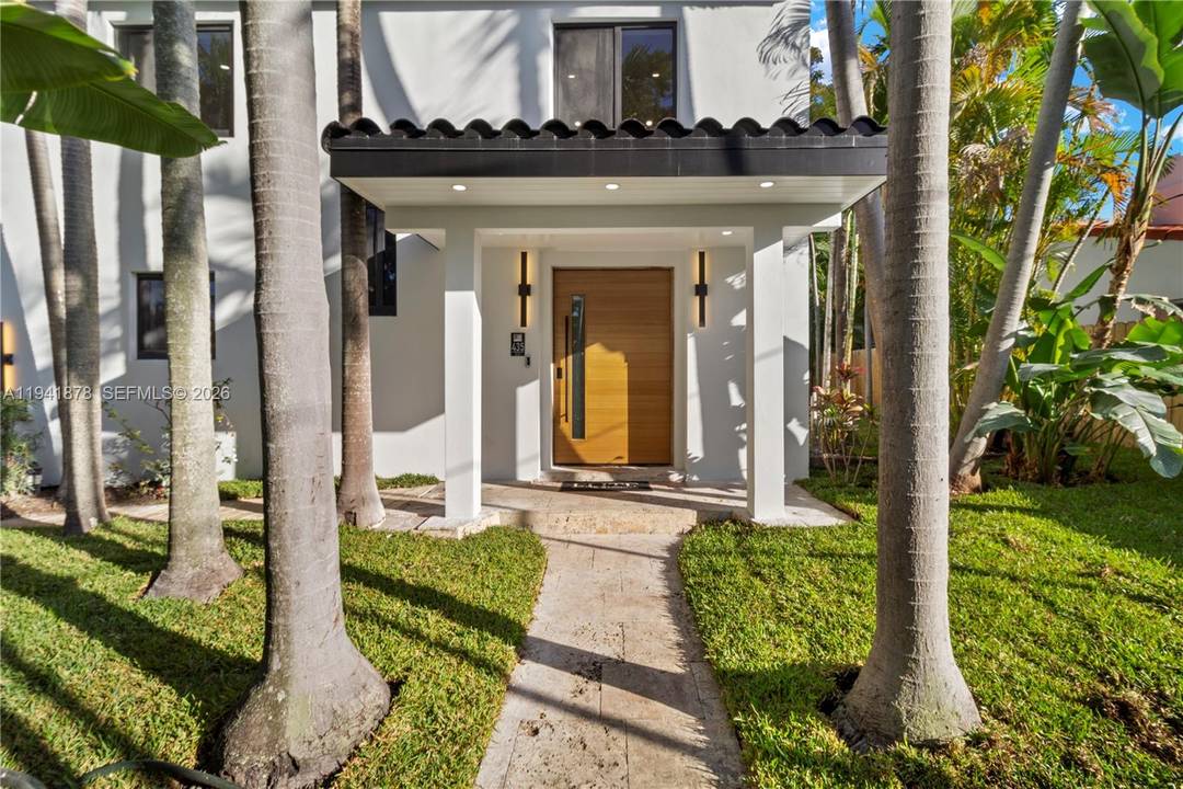 Exquisitely Renovated Art Deco Residence in the Heart of Mid Beach This stunning home has been completely reimagined through a meticulous, high end renovation that seamlessly blends timeless architecture with ...