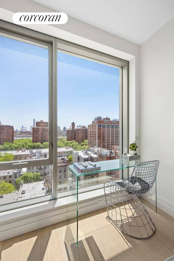 This light filled 564SF one bedroom has open views to the South East with massive windows which give way to picture perfect river views.