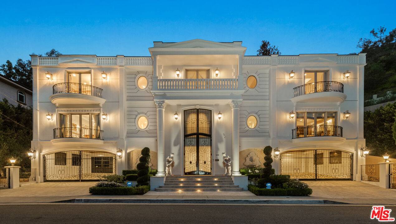 1455 Robmar Dr 5BR Beverly Hills Post Office | B.H.P.O. La