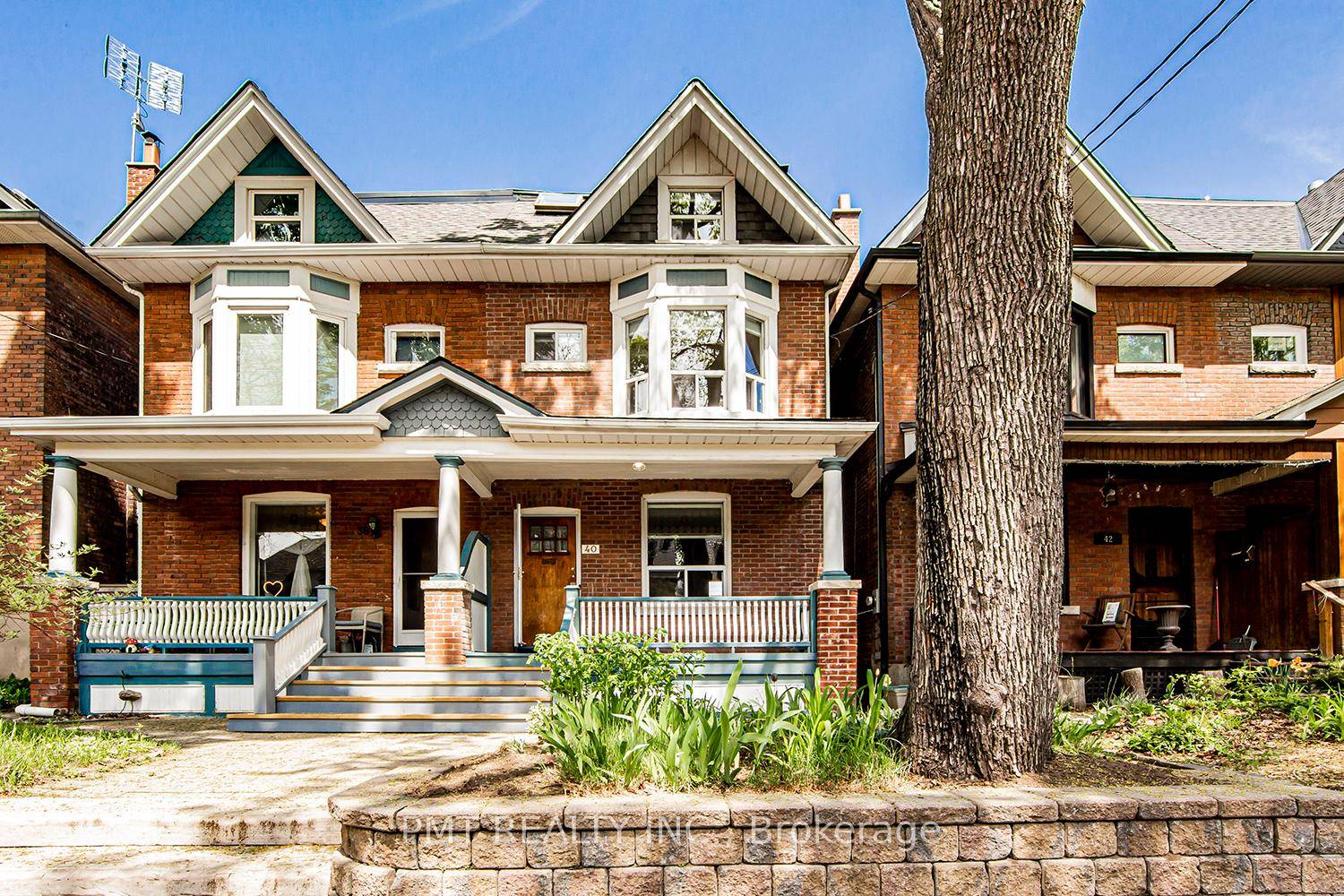 Welcome to 40 Garnock Avenue !