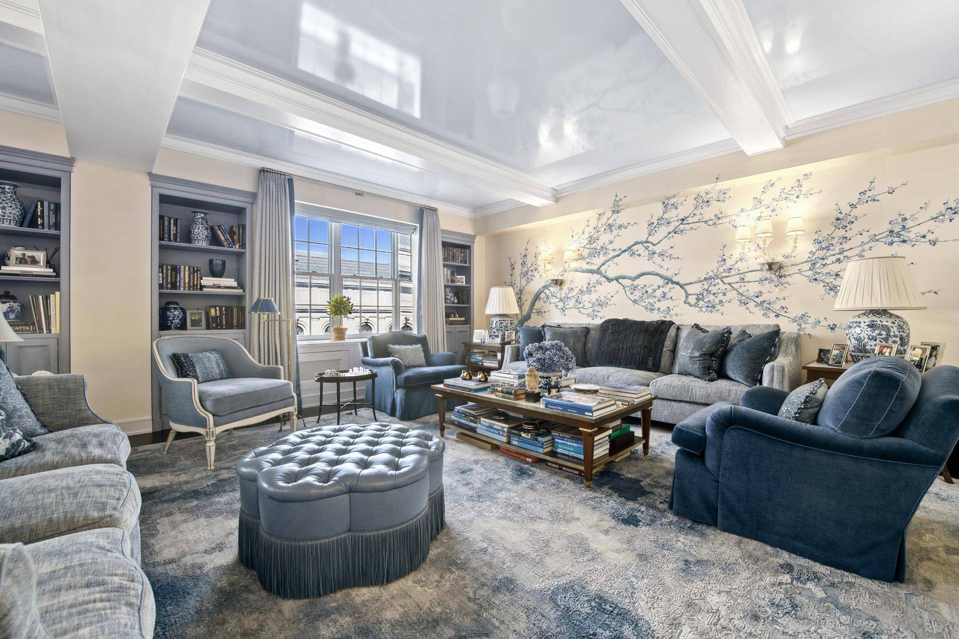 Gorgeous first floor guest studio apartment included in sale !