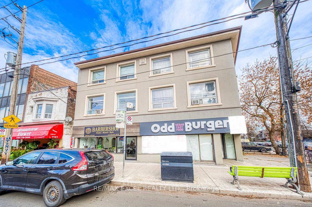 Prime Investment Re Development Opportunity In The Highly Sought After Broadview amp ; Danforth Corridor.